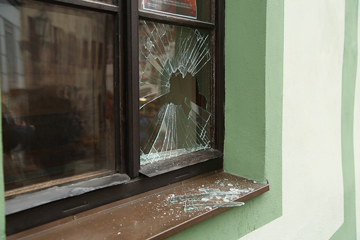 A2B Glass are able to board up broken windows while they are being repaired in Cowdenbeath.